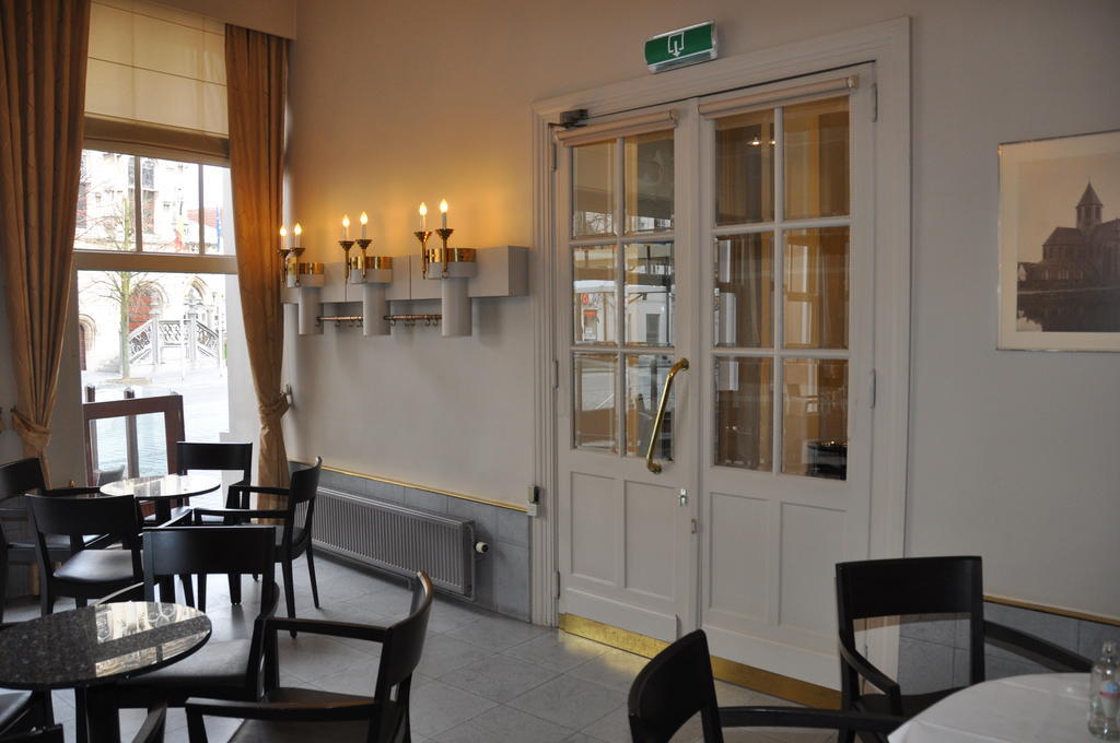 Hotel De Zalm Уденарде Екстериор снимка